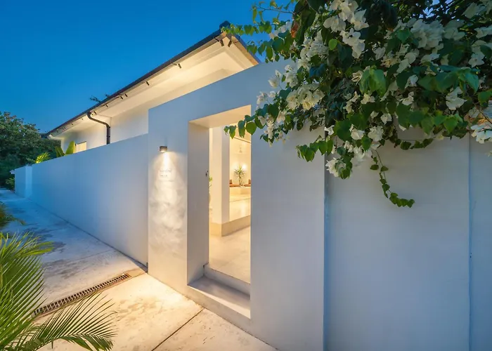 Villa Matahari House